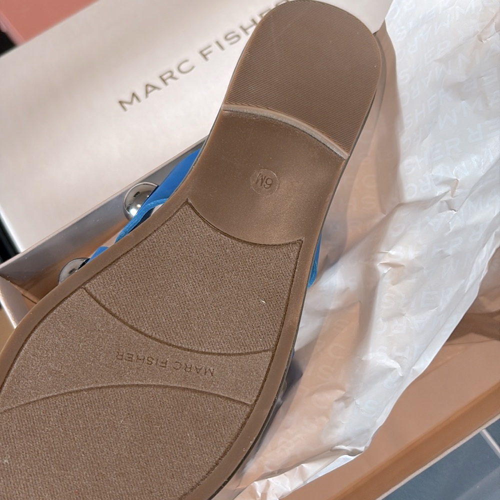 NIB [Marc Fisher] Bryte 2 Slip-On Studded Slide Flat Sandals Blue Women’s 6.5 - Picture 8 of 11